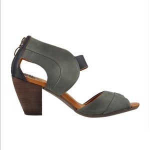 FLY London Ella Erv Leather Heeled Sandals w/ Zip